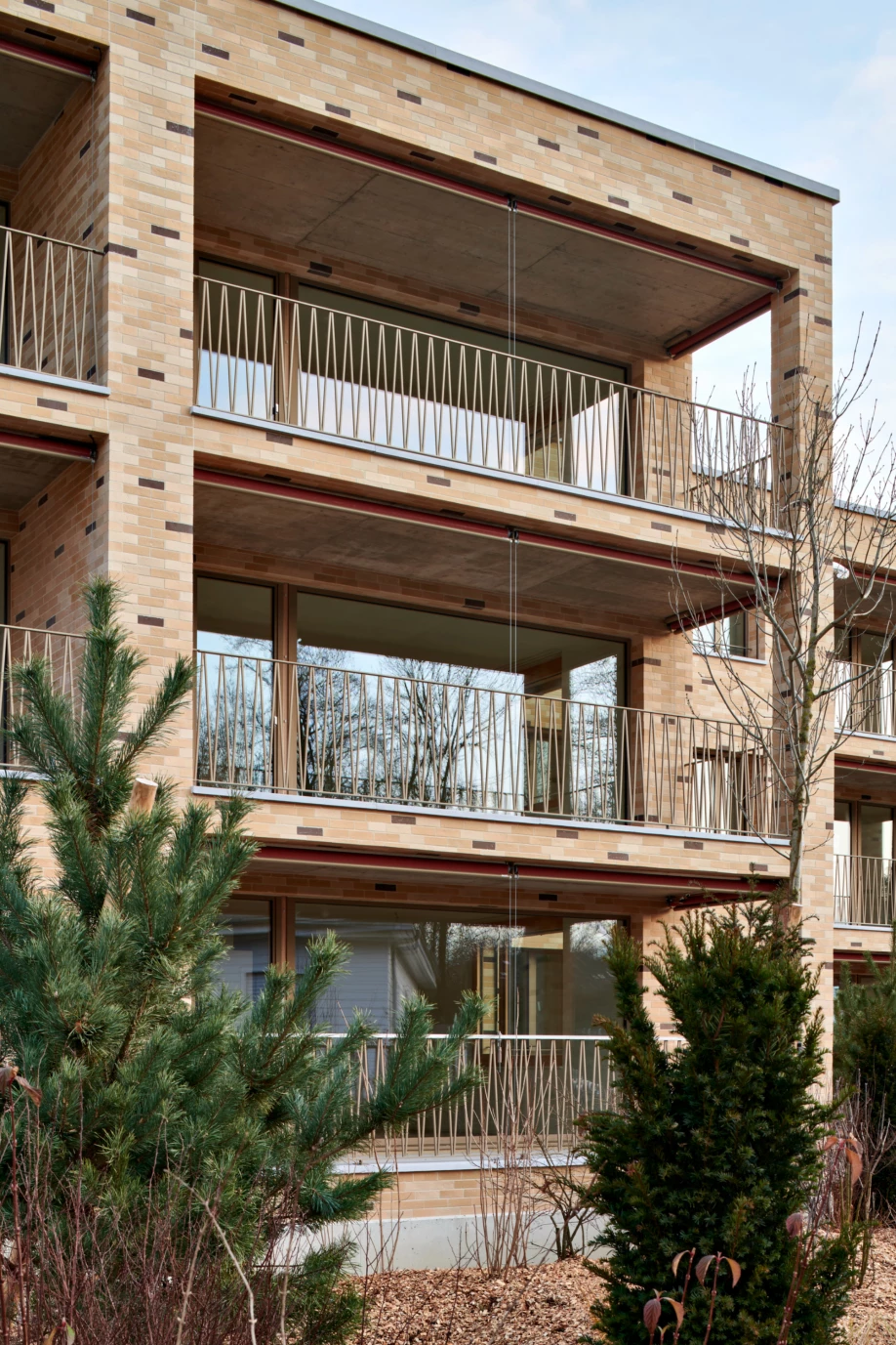 Construction of 3 brick flat blocks in Bellevue, Geneva, corpus architecture urbanisme