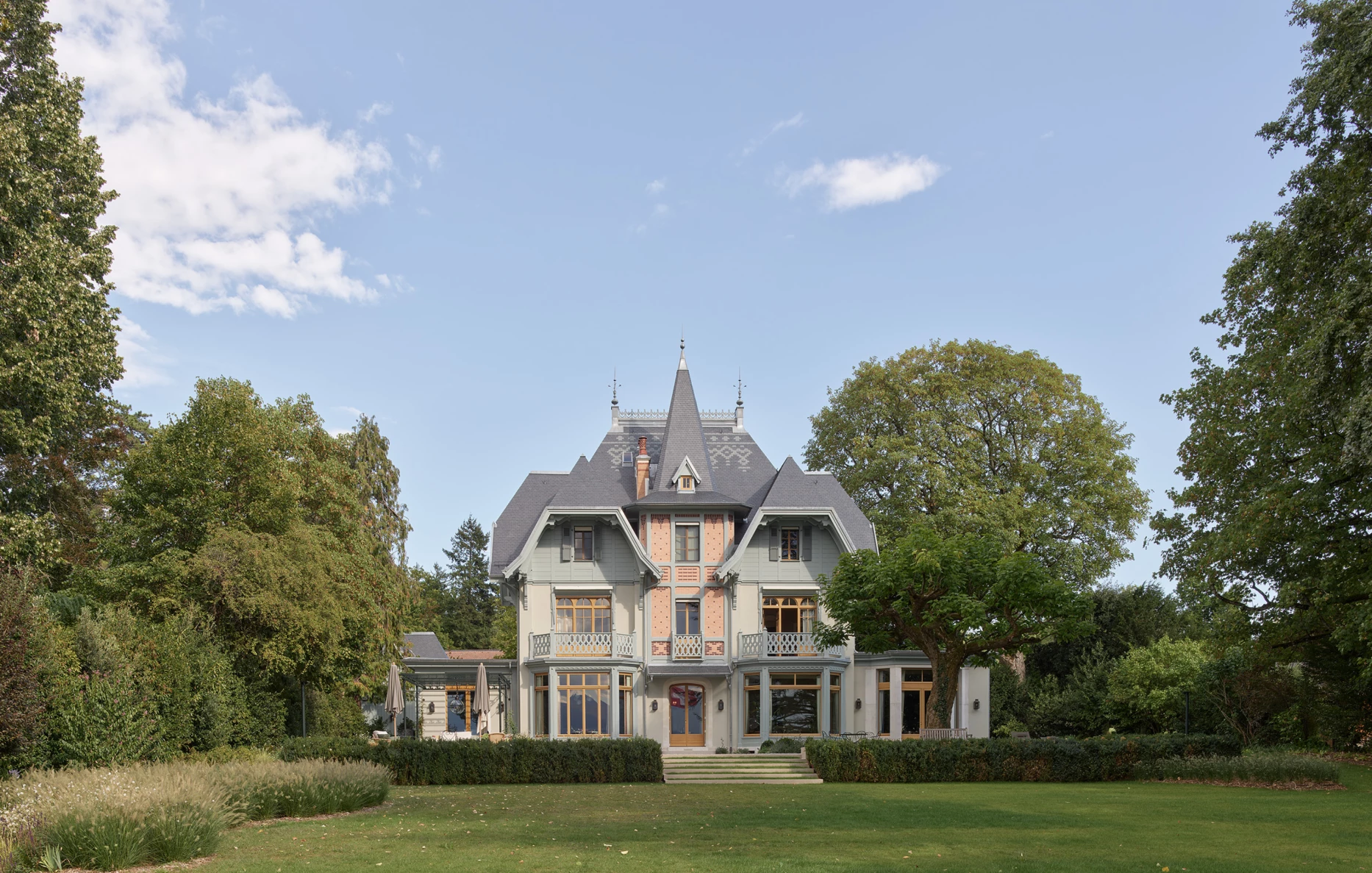 Rénovation et Reconstruction de l'ancienne tour sur une maison de maître,  Collonge-Bellerive, Genève, Bureau d'architecte à Genève, corpus architecture urbanisme