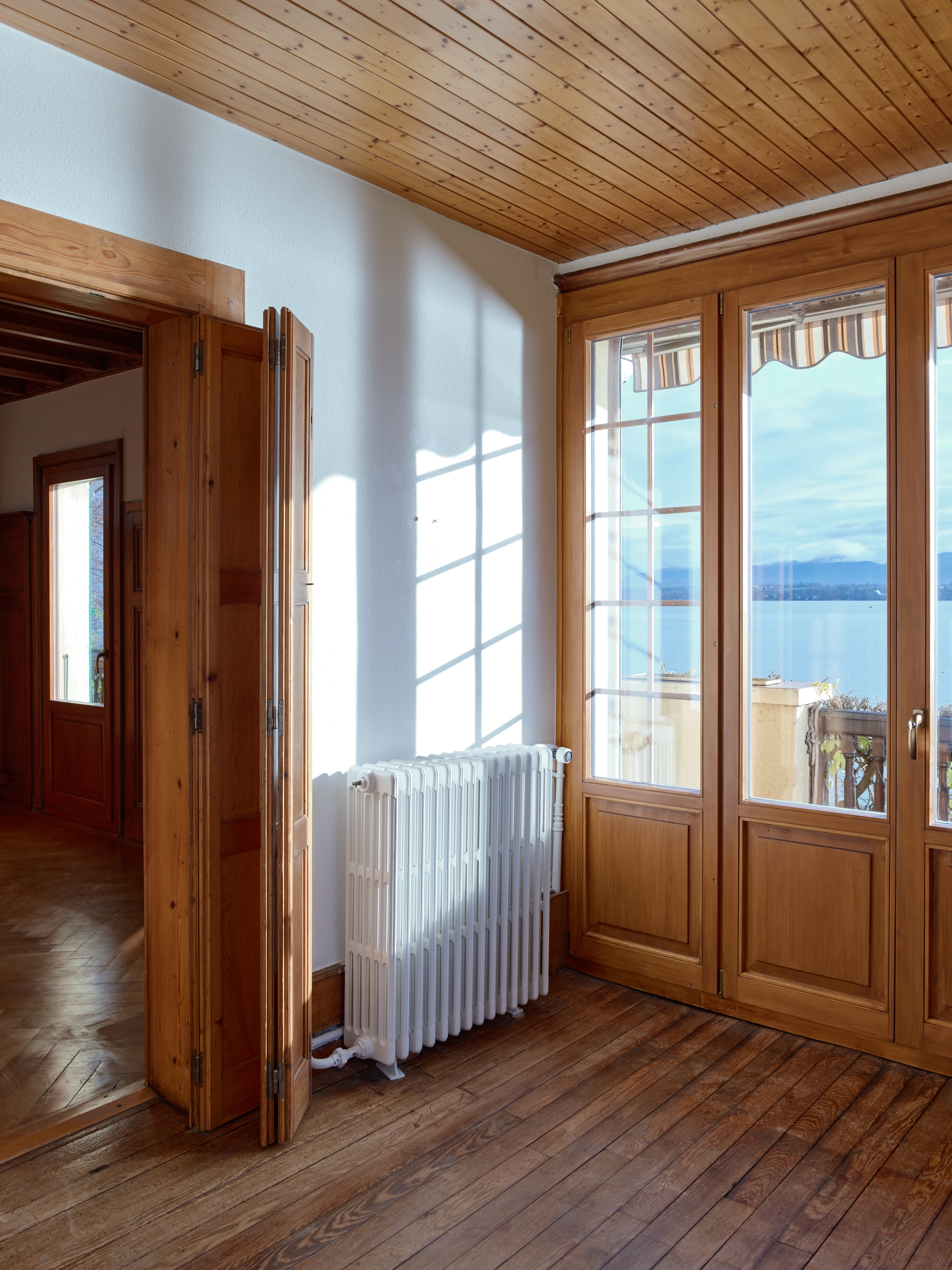 Rénovation patrimoniale d'une maison historique au bord du lac, bureau d'architecte à Genève, corpus architecture urbanisme