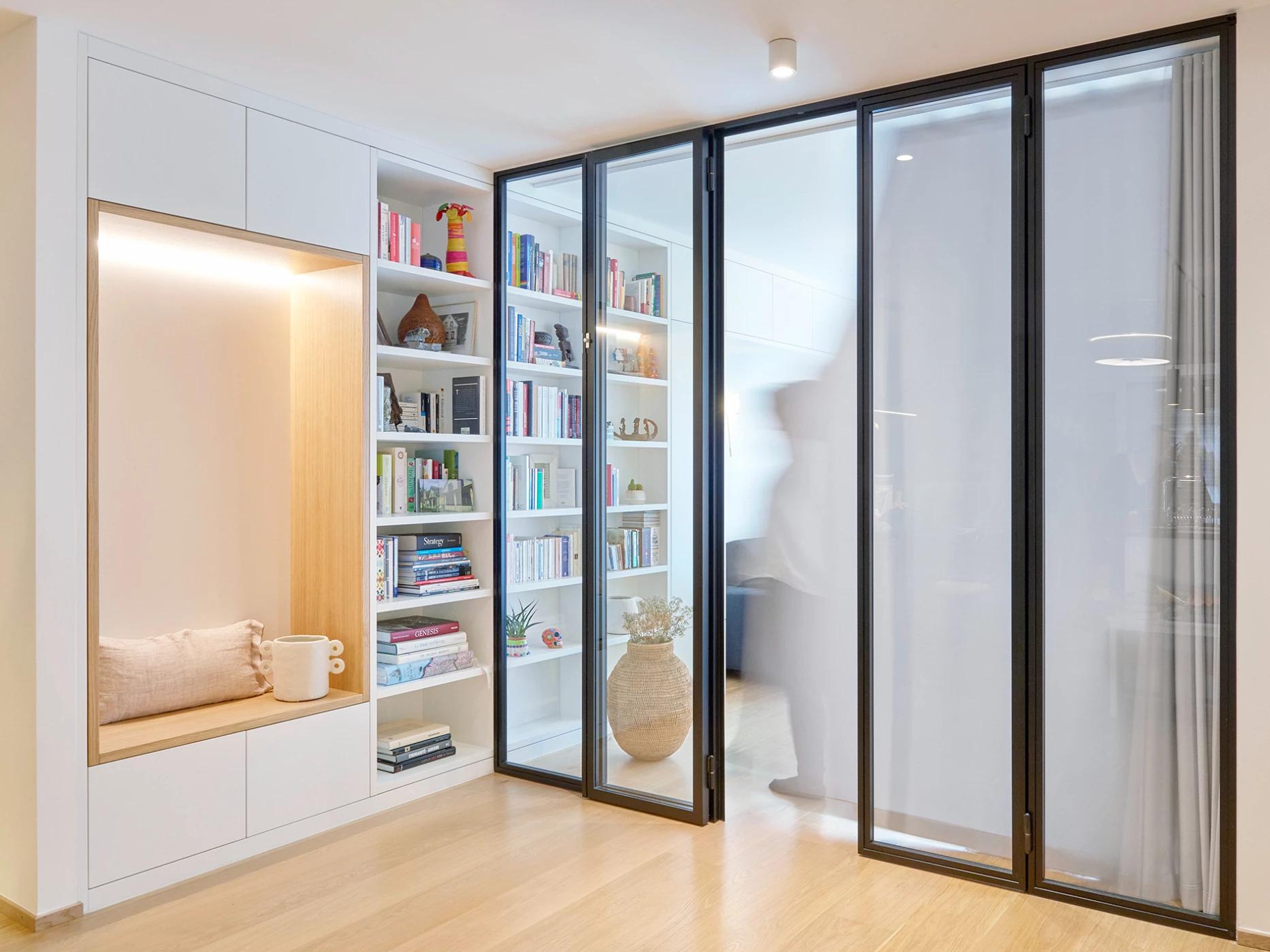 Transformation d'un appartement avec un bureau, architecture d'intérieur, corpus intérieur, Genève